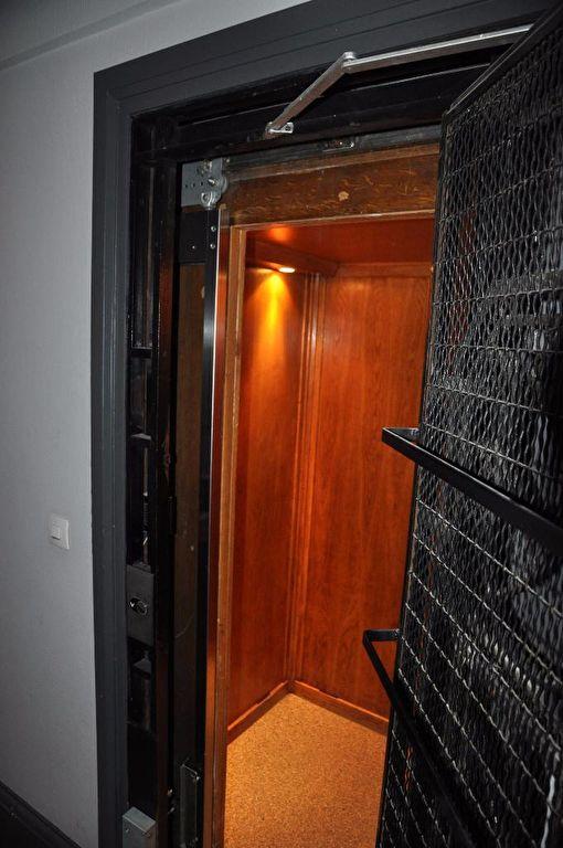 Bureau - 175 m² - 4 pièces