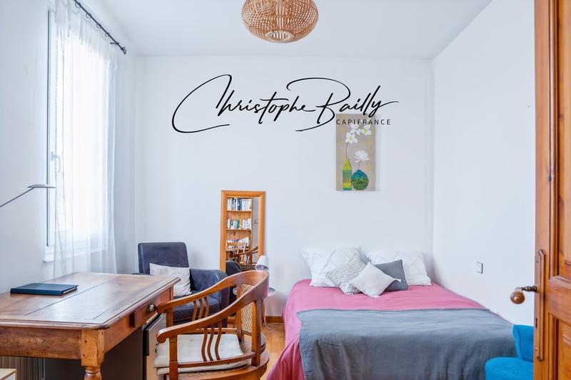 Maison traditionnelle - 153 m² - 6 pièces