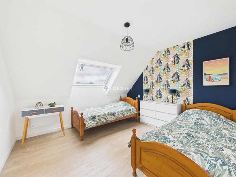 Appartement - 80 m² - 6 pièces