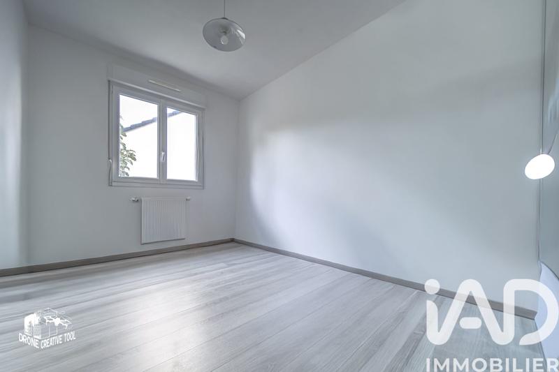Maison - 92 m² - 5 pièces