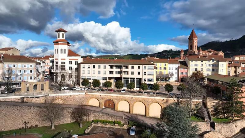 Appartement - 84 m² - 4 pièces