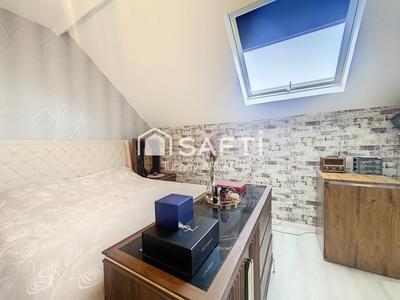 Maison - 236 m² - 8 pièces