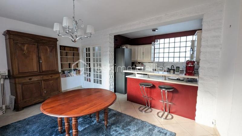 Immeuble - 160 m² - 9 pièces