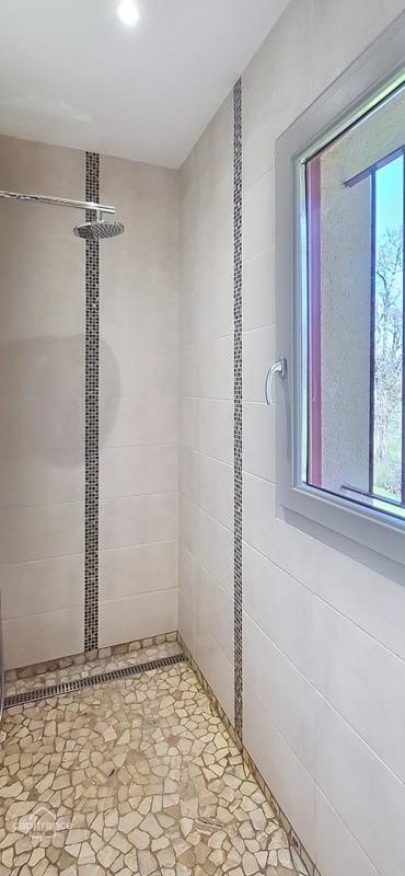 Maison - 182 m² - 7 pièces