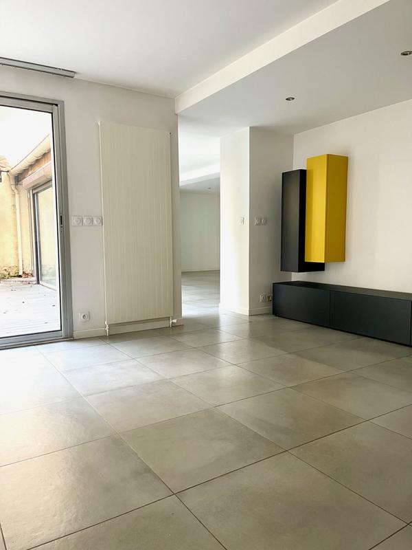 Appartement - 140 m² - 5 pièces