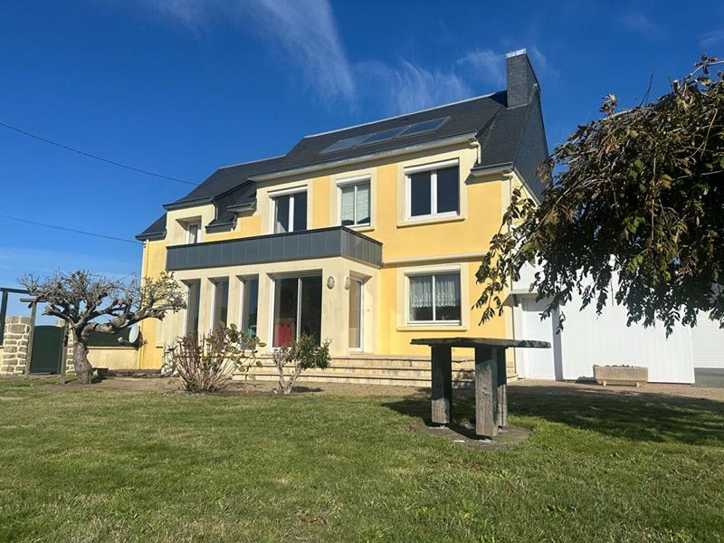 Maison - 152 m² - 6 pièces