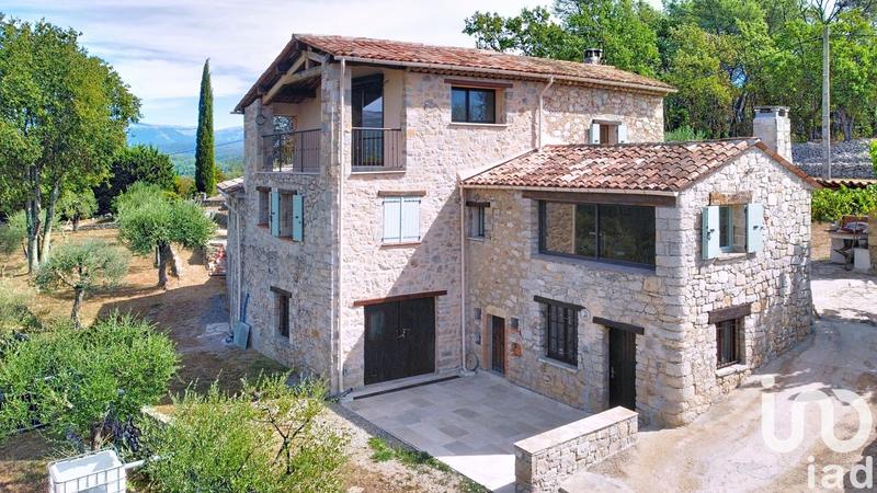 Maison - 120 m² - 4 pièces