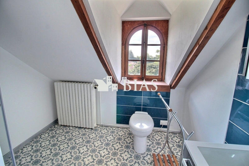 Maison - 142 m² - 7 pièces