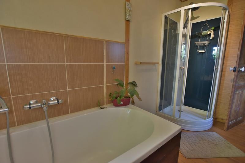 Maison - 268 m² - 9 pièces