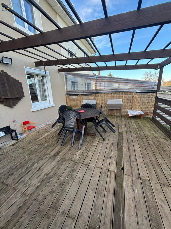 Maison - 78 m² - 6 pièces