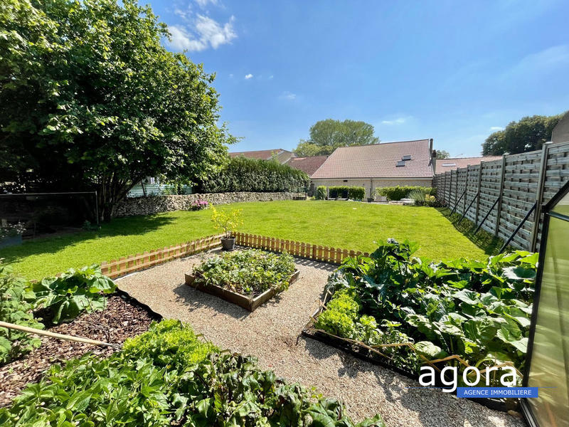 Maison - 180 m² - 6 pièces