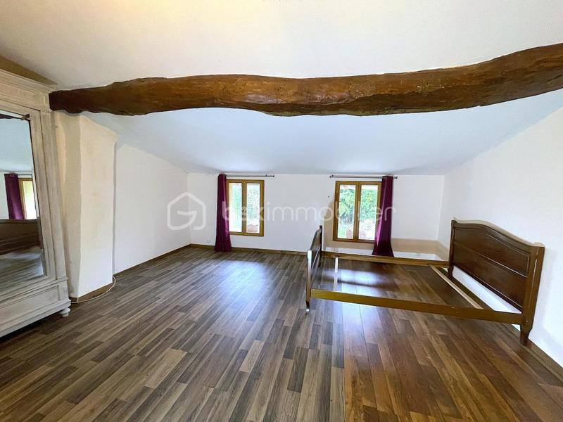 Corps de ferme - 334 m² - 6 pièces