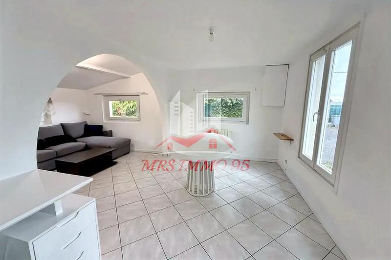 Propriété - 211 m² - 9 pièces