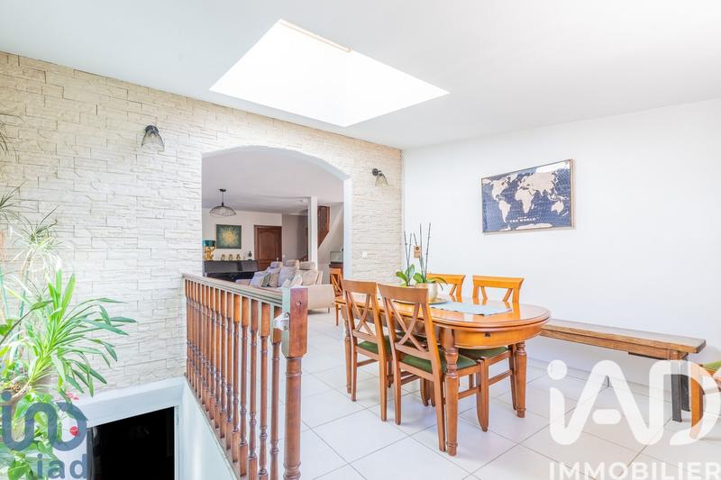 Maison - 140 m² - 6 pièces