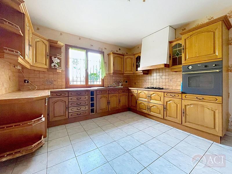 Maison - 191 m² - 10 pièces