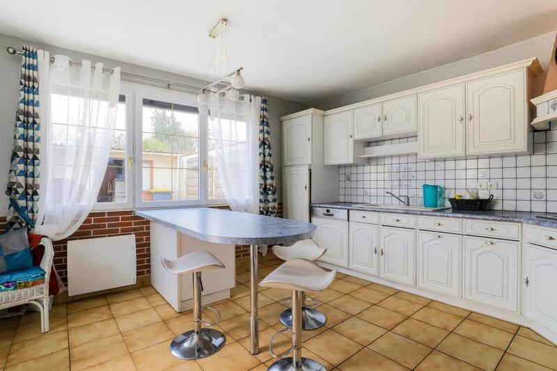 Maison - 210 m² - 6 pièces