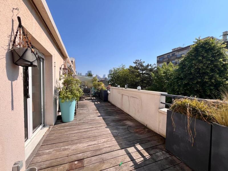 Appartement - 100 m² - 4 pièces