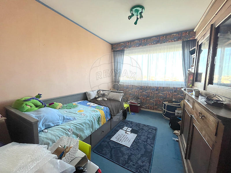 Appartement - 90 m² - 5 pièces