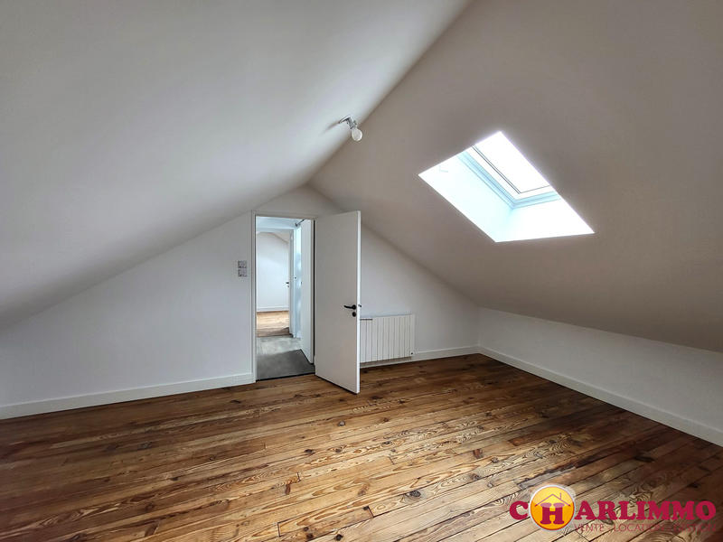 Appartement - 155 m² - 8 pièces