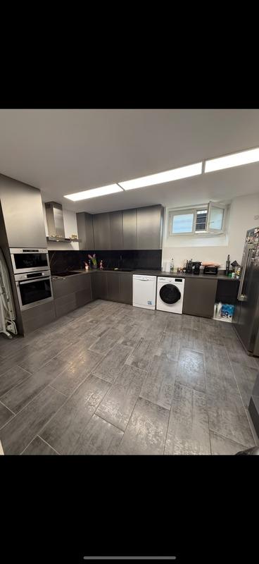 Appartement - 120 m² - 5 pièces