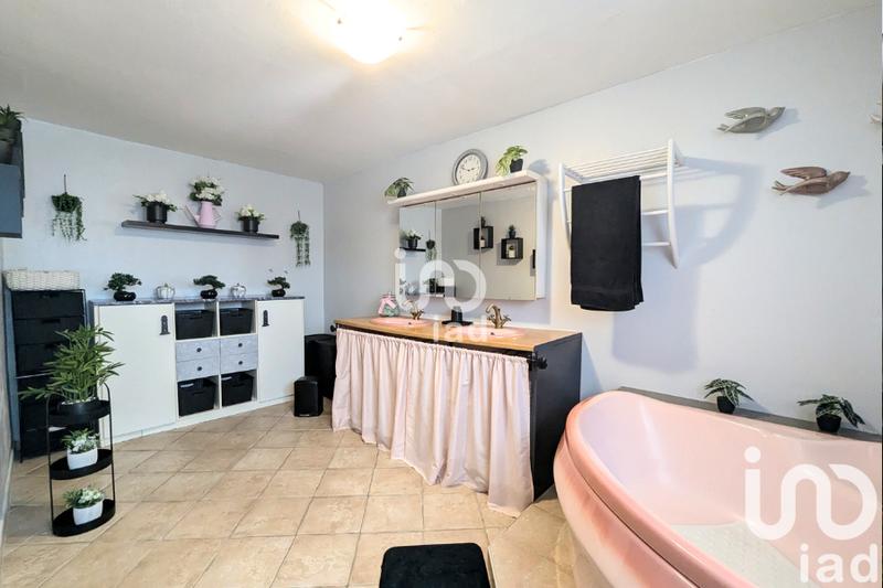 Maison - 215 m² - 7 pièces