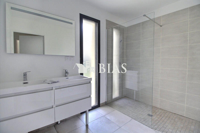 Maison contemporaine - 165 m² - 6 pièces