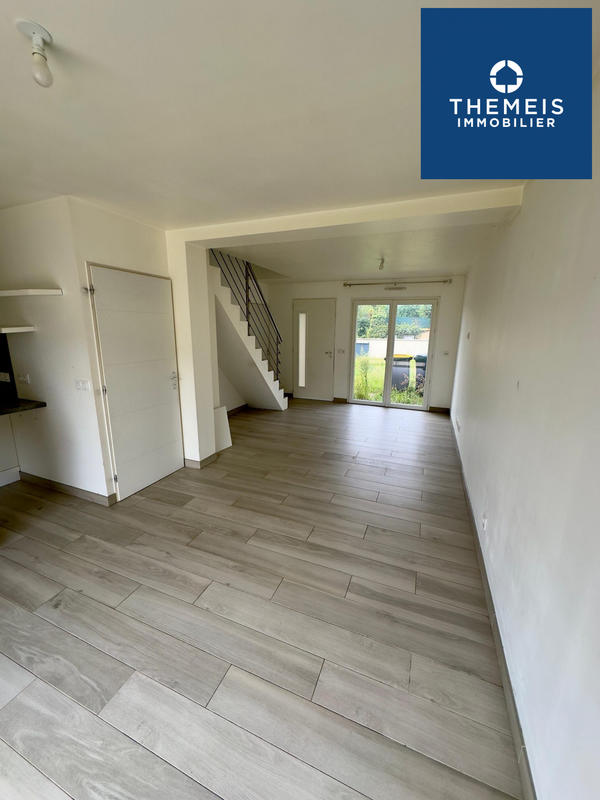 Maison - 81 m² - 5 pièces