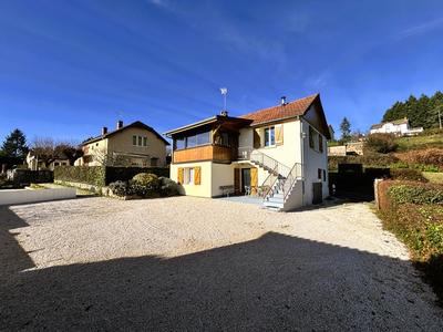 Maison - 105 m² - 4 pièces