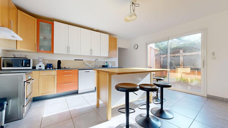 Maison - 160 m² - 6 pièces