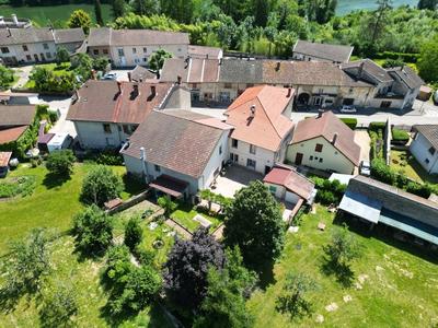 Maison de village - 257 m² - 9 pièces