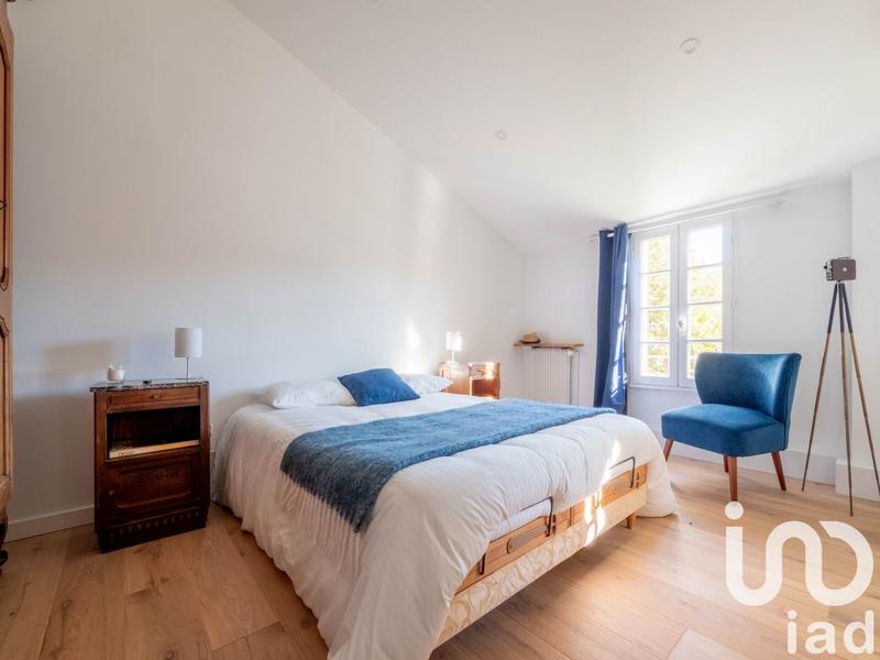 Maison - 240 m² - 7 pièces