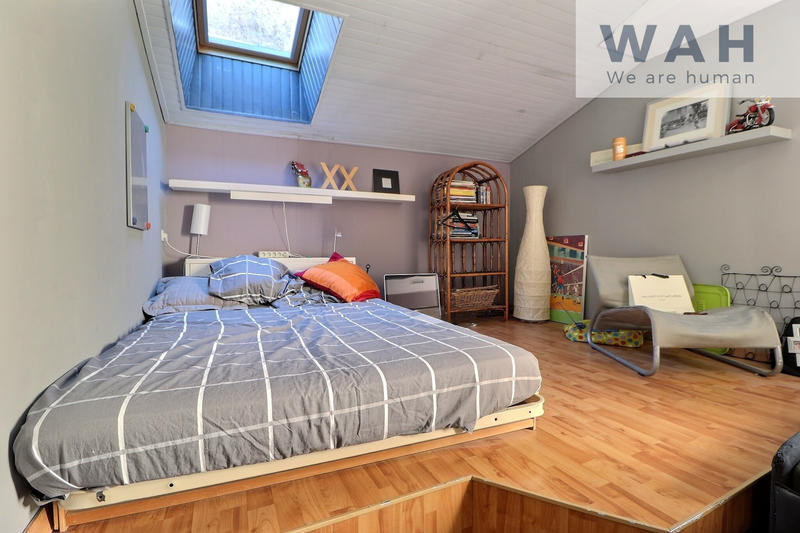 Maison - 202 m² - 6 pièces