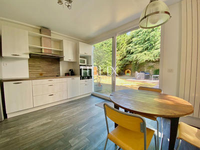 Maison - 165 m² - 7 pièces