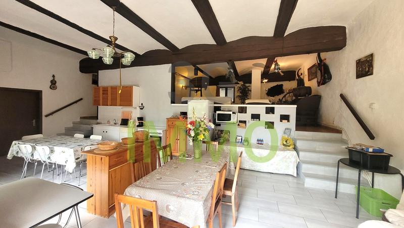 Maison de village - 288 m² - 12 pièces