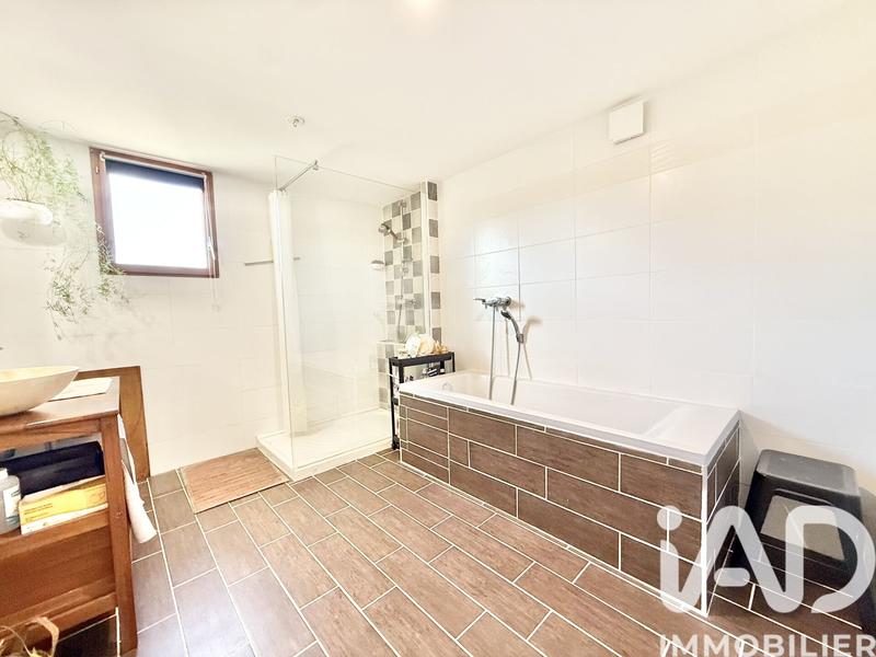 Maison - 140 m² - 6 pièces