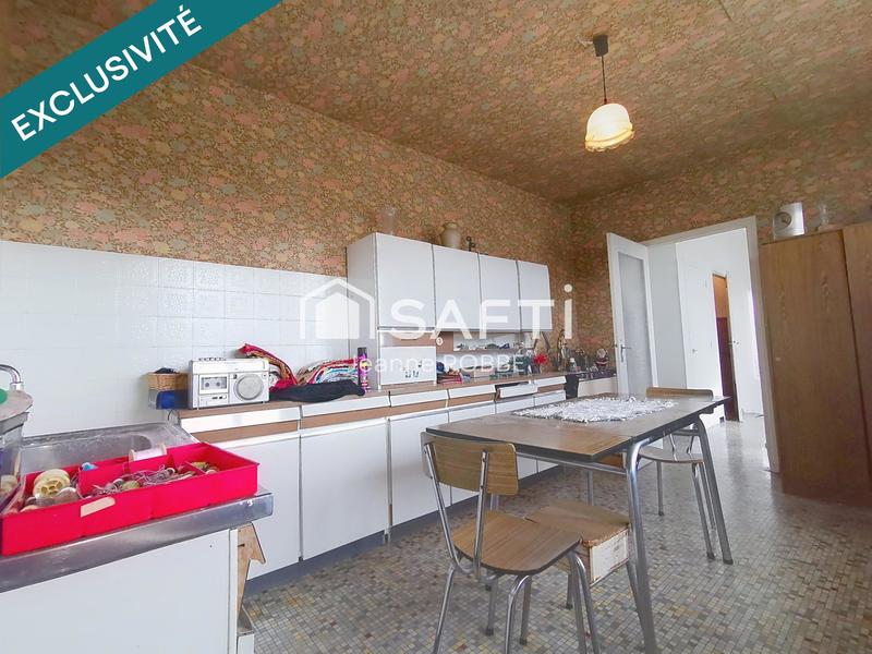 Maison - 194 m² - 9 pièces