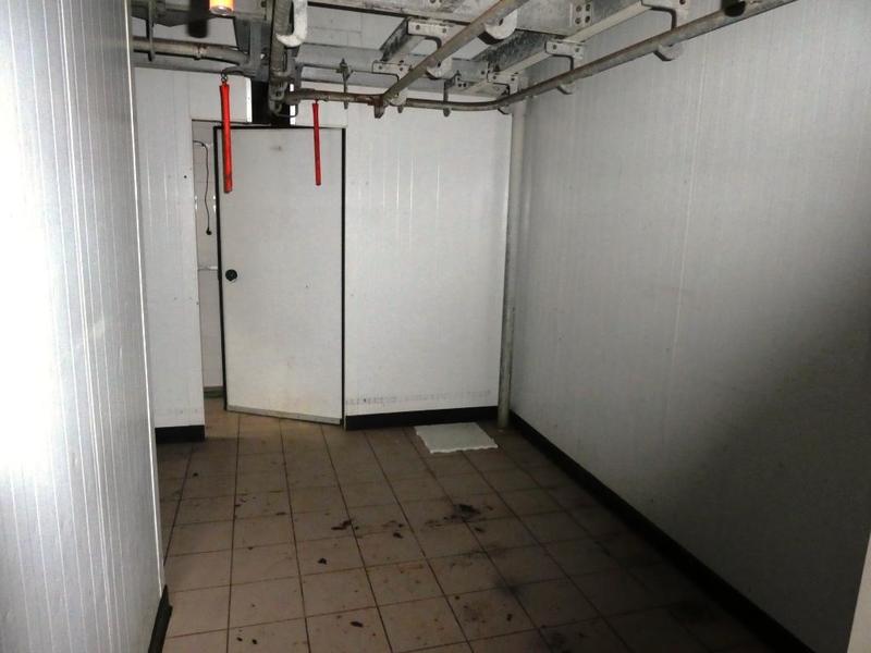 Local d'activité / Entrepôt - 200 m²