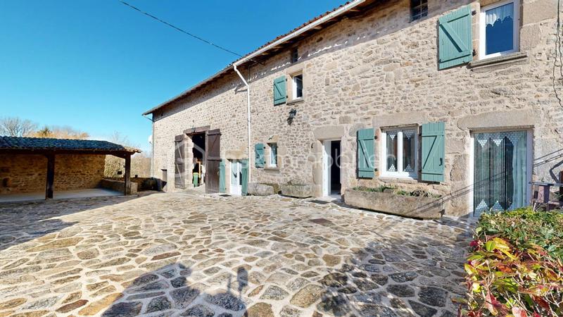 Corps de ferme - 160 m² - 6 pièces