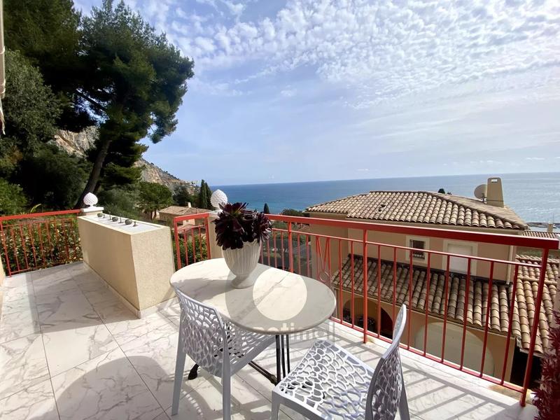 Maison jumelée - 94 m² - 5 pièces