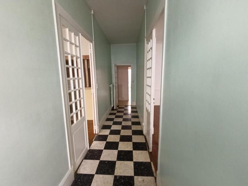 Appartement - 91 m² - 3 pièces