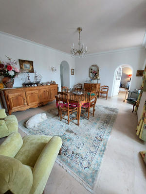 Maison - 390 m² - 10 pièces