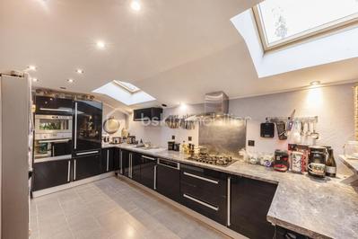 Maison - 136 m² - 8 pièces