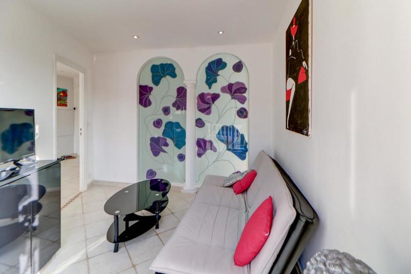 Maison - 200 m² - 6 pièces