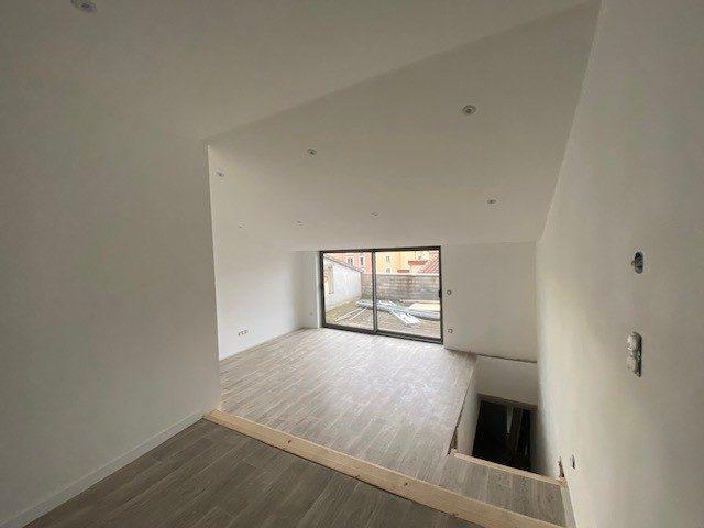 Appartement - 99 m² - 4 pièces