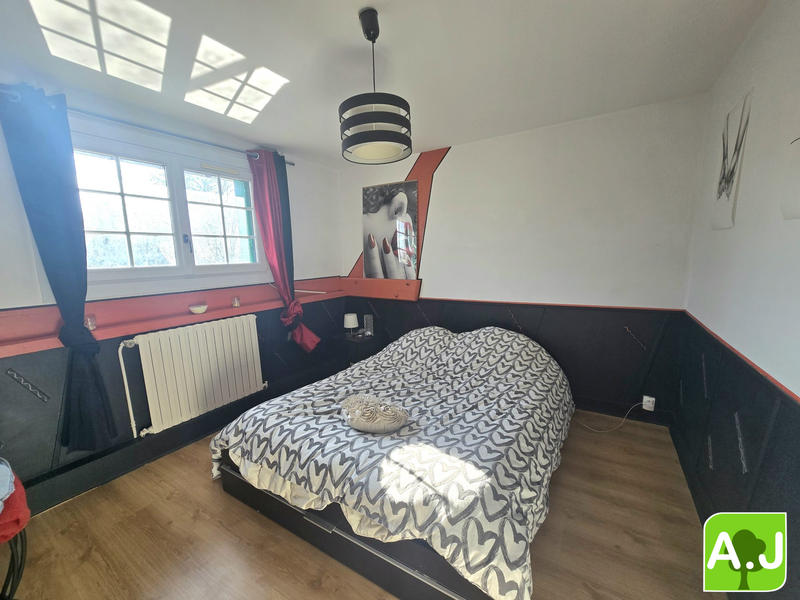 Maison - 104 m² - 4 pièces