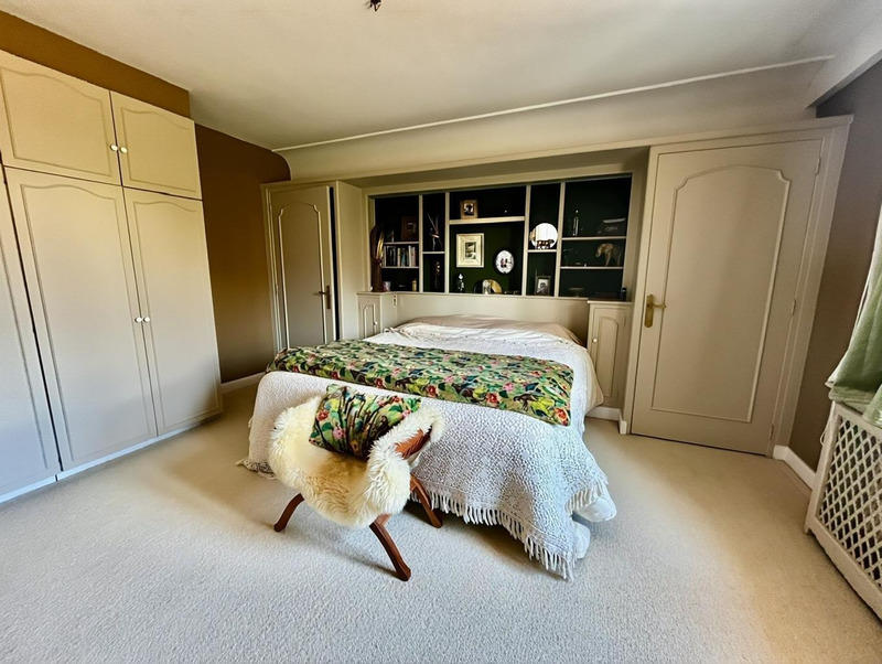 Maison - 264 m² - 7 pièces