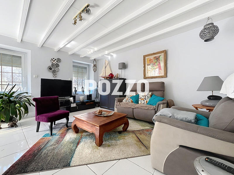 Maison - 90 m² - 5 pièces