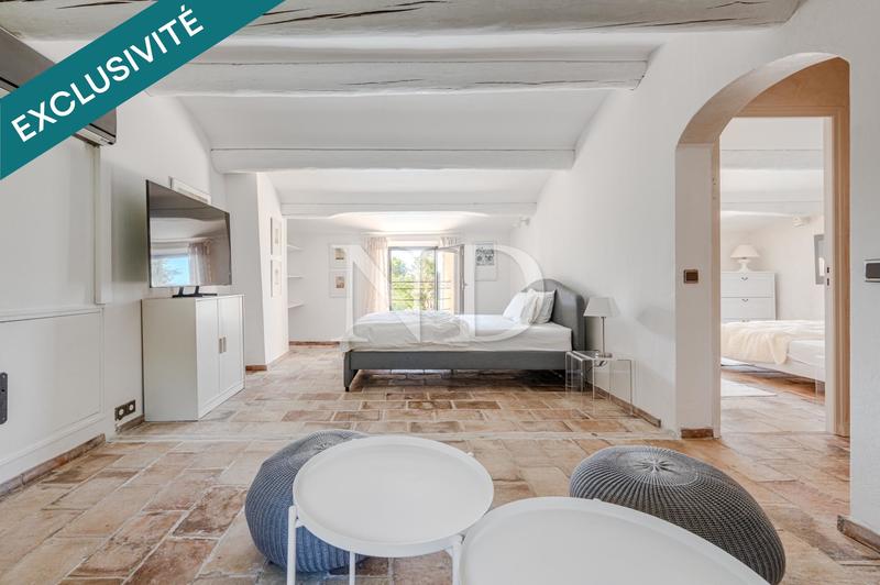 Maison - 455 m² - 12 pièces