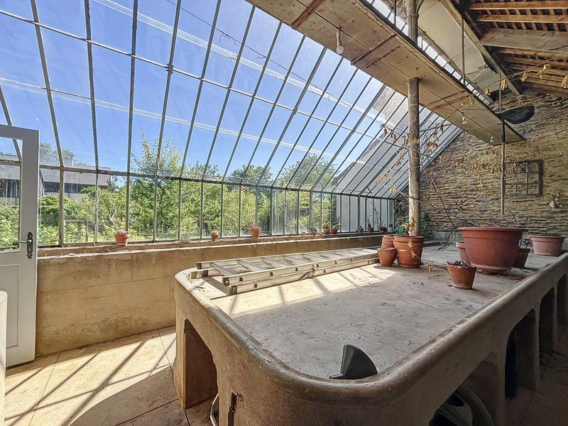 Maison ancienne - 210 m² - 8 pièces