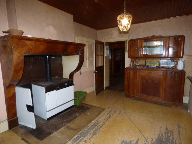 Maison - 177 m² - 7 pièces